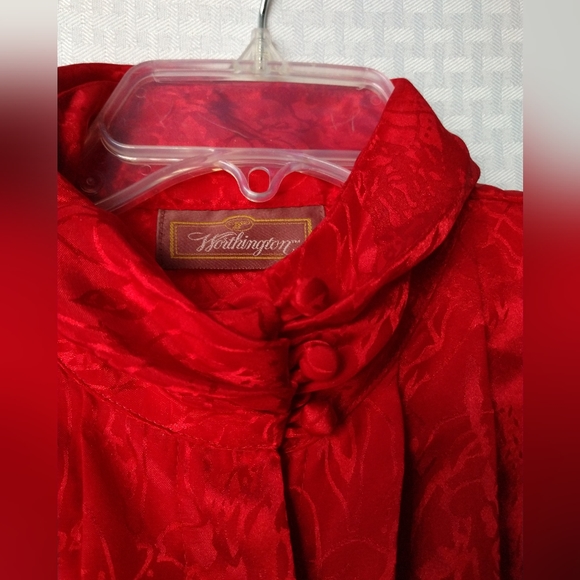 Red on Red Embossed Blouse High Neck Size 14 Chest 40" - Picture 3 of 5